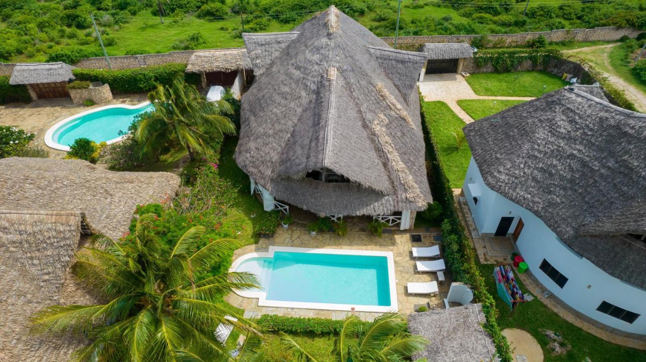 Nyumba Ya Afrika Bed & Breakfast Ватаму Екстериор снимка
