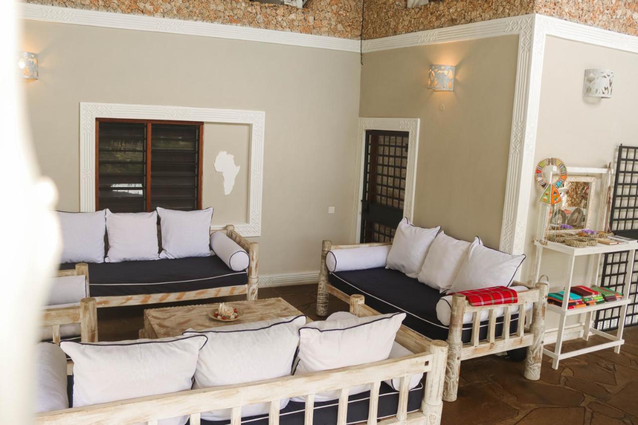 Nyumba Ya Afrika Bed & Breakfast Ватаму Екстериор снимка