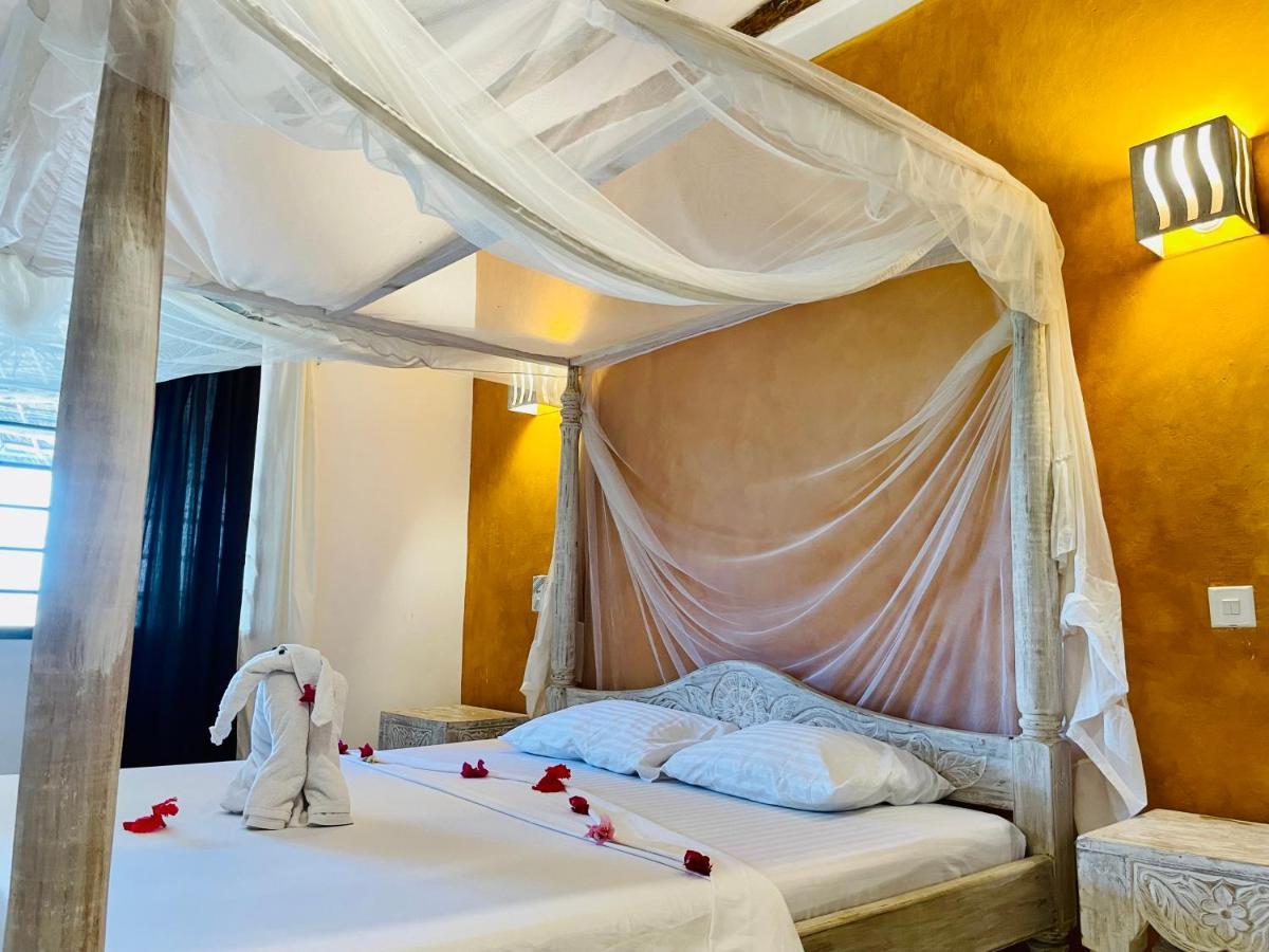 Nyumba Ya Afrika Bed & Breakfast Ватаму Екстериор снимка