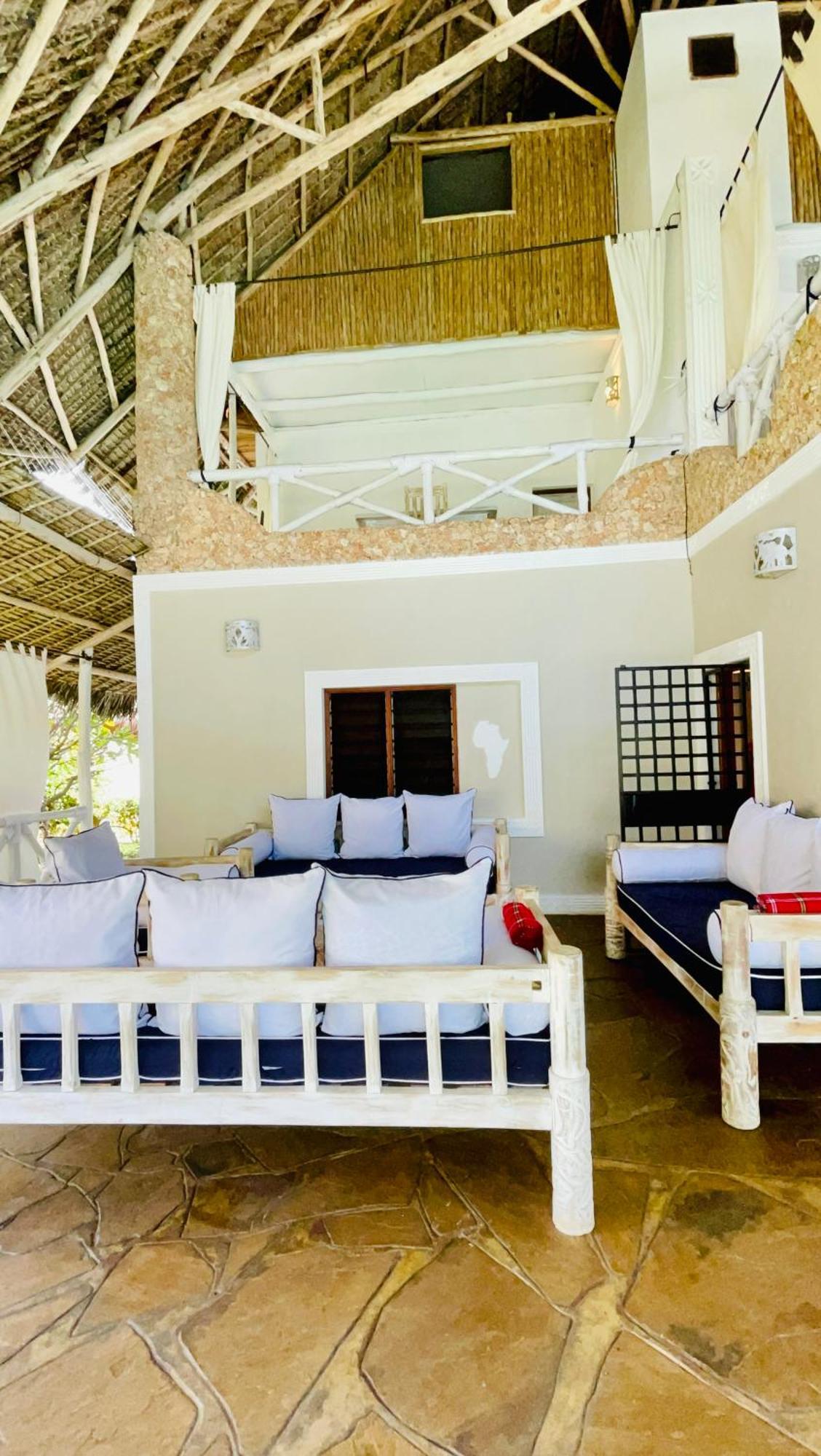 Nyumba Ya Afrika Bed & Breakfast Ватаму Екстериор снимка