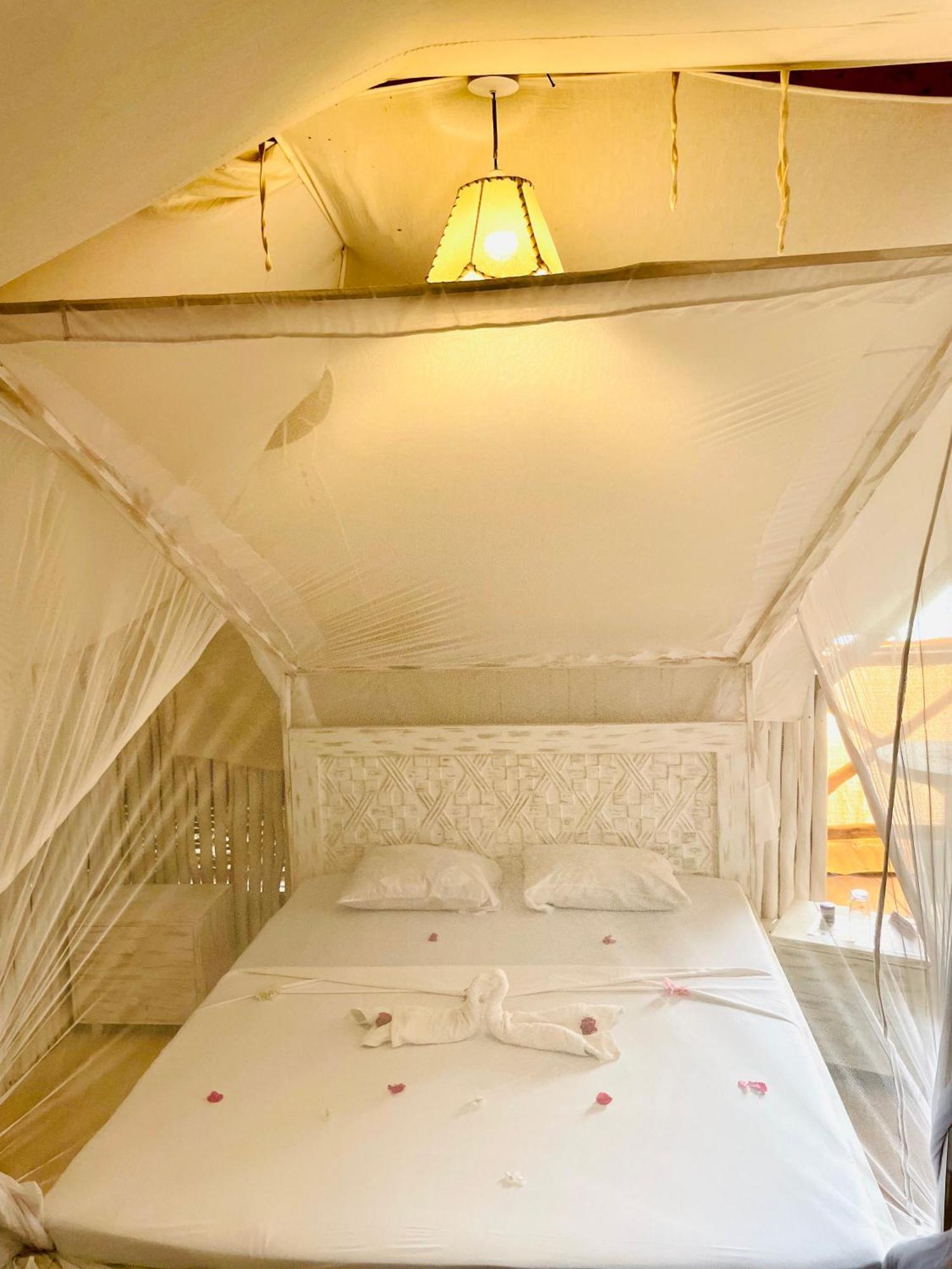 Nyumba Ya Afrika Bed & Breakfast Ватаму Екстериор снимка
