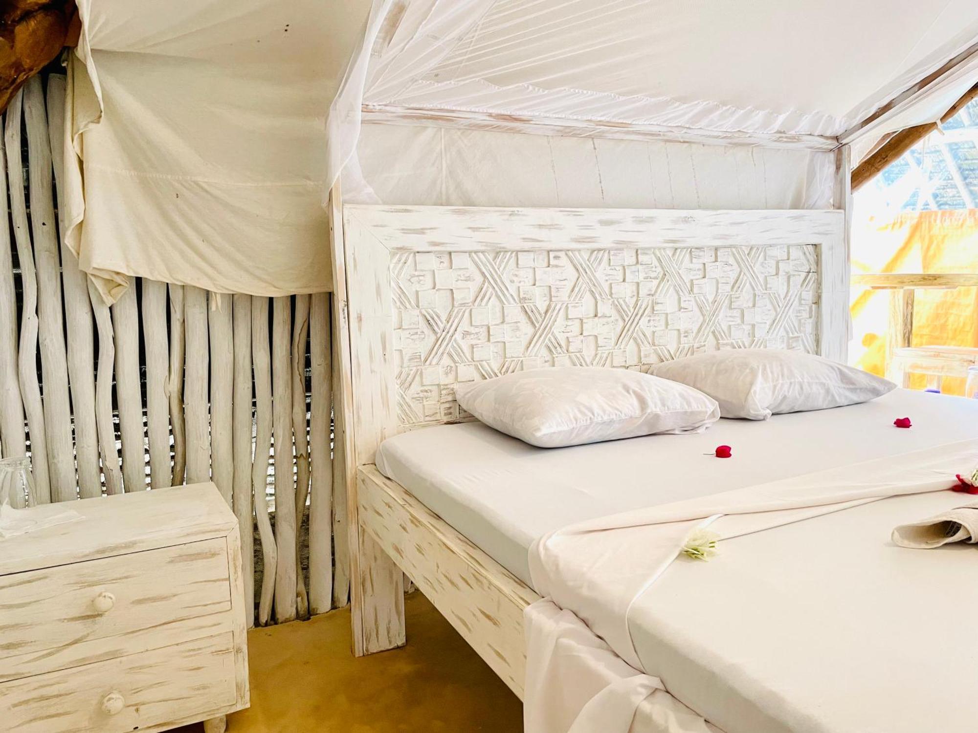 Nyumba Ya Afrika Bed & Breakfast Ватаму Екстериор снимка